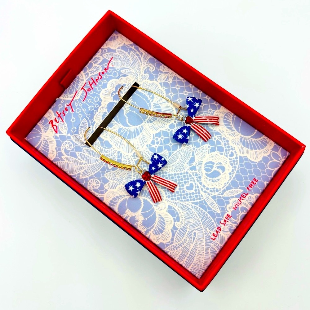 LAST ONE! Betsey Johnson Americana Bow Earrings - Picture 2 of 11